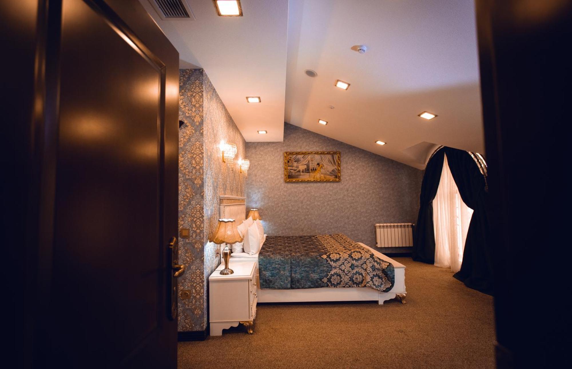 Baku Hotel Гянджа Экстерьер фото
